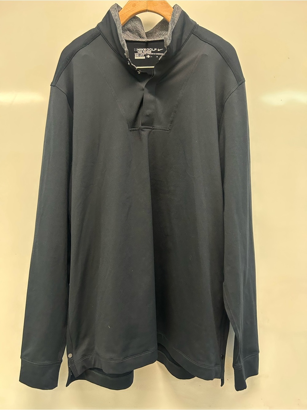 Nike golf tour premium men’s pullover snap neck L